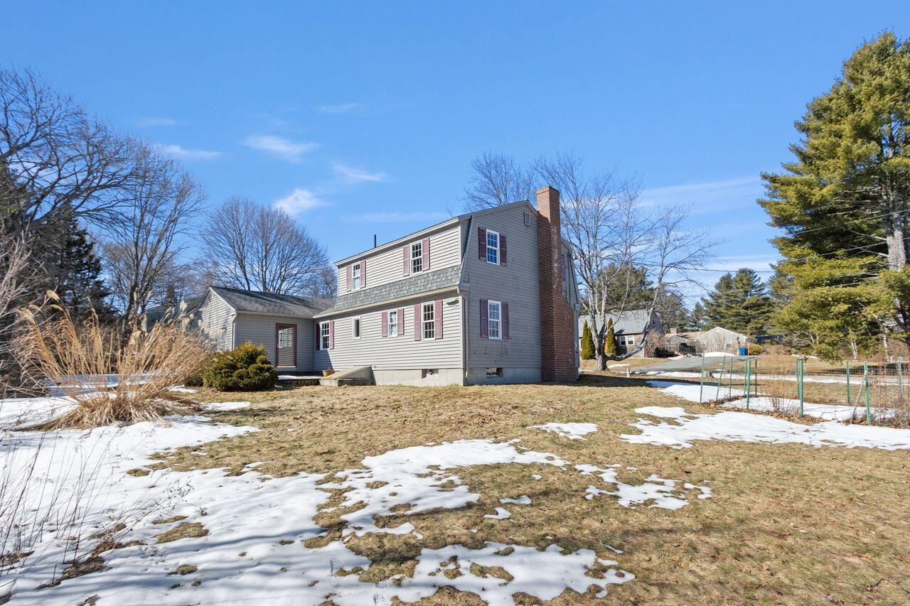 93 Caron Street Portland, ME 04103 - Photo 36 of 40 35