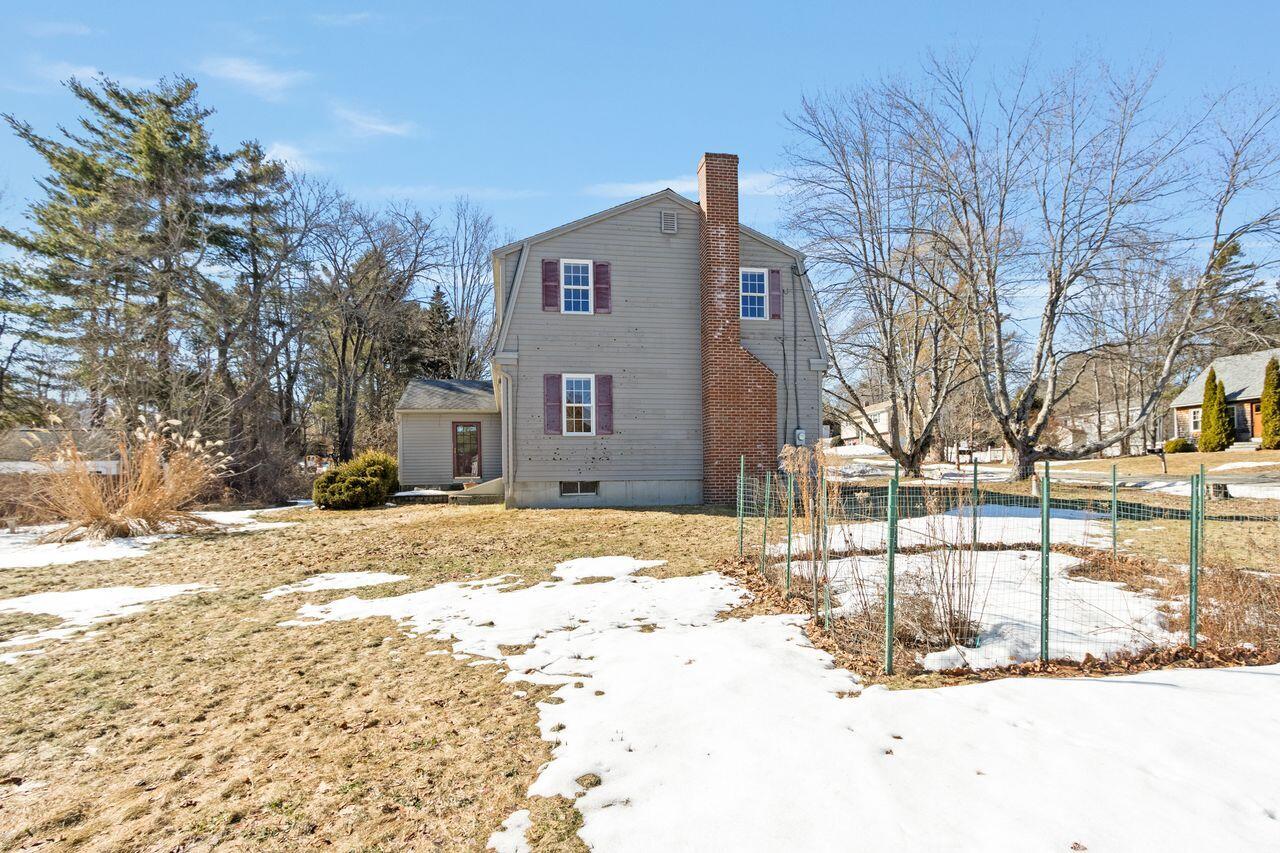 93 Caron Street Portland, ME 04103 - Photo 39 of 40 38