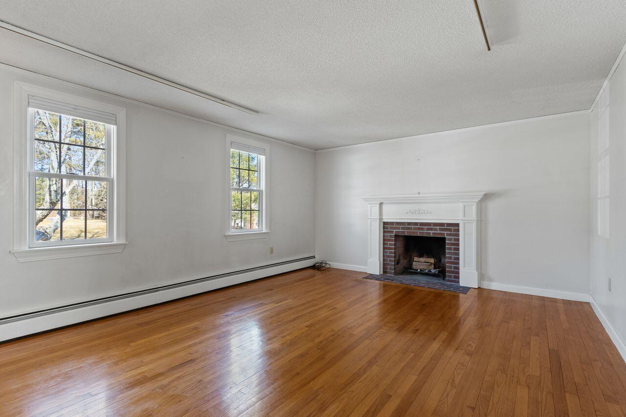 93 Caron Street Portland, ME 04103 - Photo 10 of 40 10