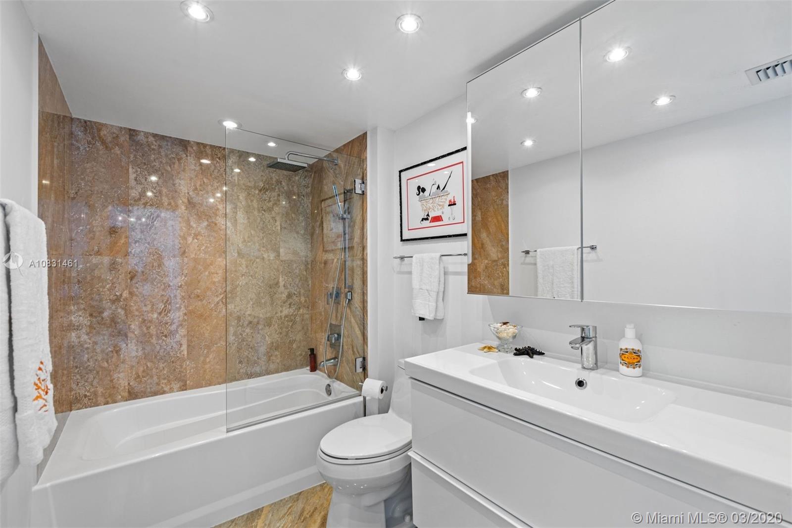 90 Alton Road, Unit 1606 Miami Beach, FL 33139 - Photo 7 of 14