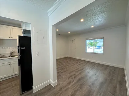 $2,095 | 1737 Liberty Street, Unit 10, Hollywood, FL 33020