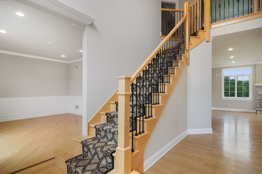 7233 Roxbury Court Long Grove, IL 60060 - Photo 3 of 31 Gallery Image 3