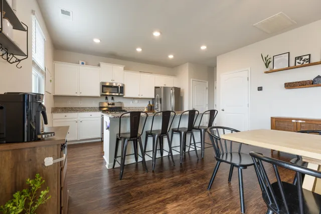 $490,000 | 905 Aberdeen Court, Columbia, TN 38401