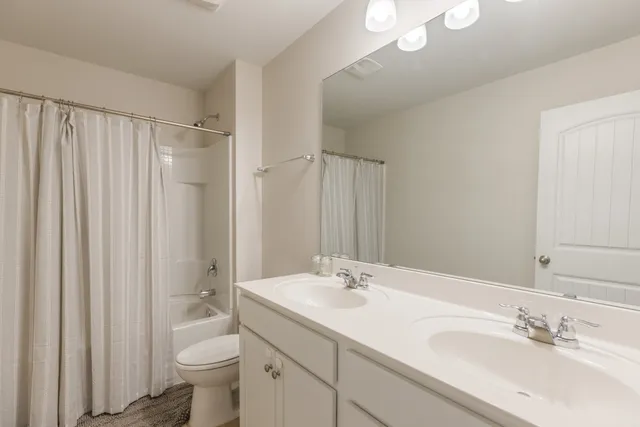 $490,000 | 905 Aberdeen Court, Columbia, TN 38401