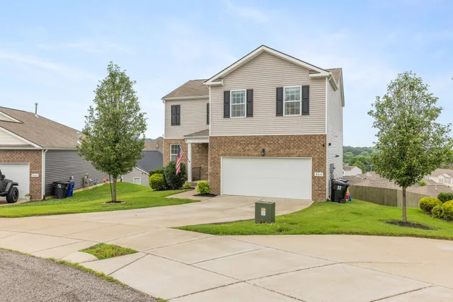 $490,000 | 905 Aberdeen Court, Columbia, TN 38401