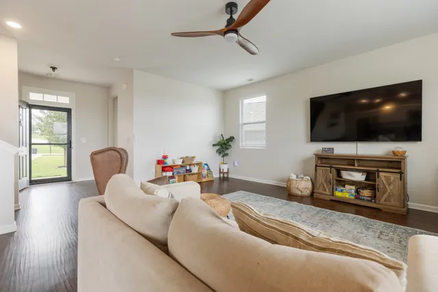 $490,000 | 905 Aberdeen Court, Columbia, TN 38401