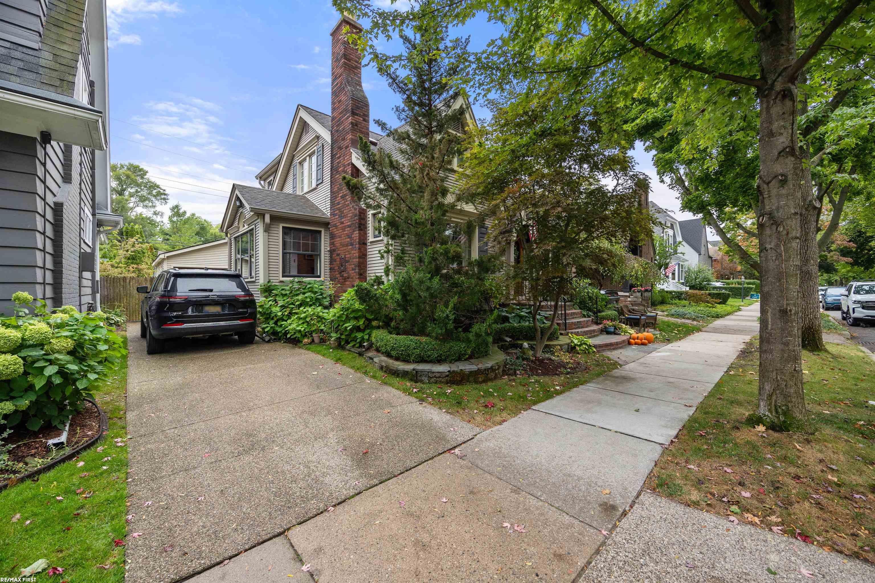 59 Mapleton Road Grosse Pointe, MI 48236 - Photo 40 of 44 50158356-84e9e9c0-ec4f-41f4-a626-bd31425f11d4.JPG