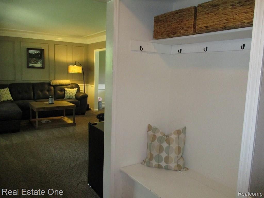 5350 North Georgetown Road Grand Blanc, MI 48439 - Photo 16 of 41 IMG_0101.JPG