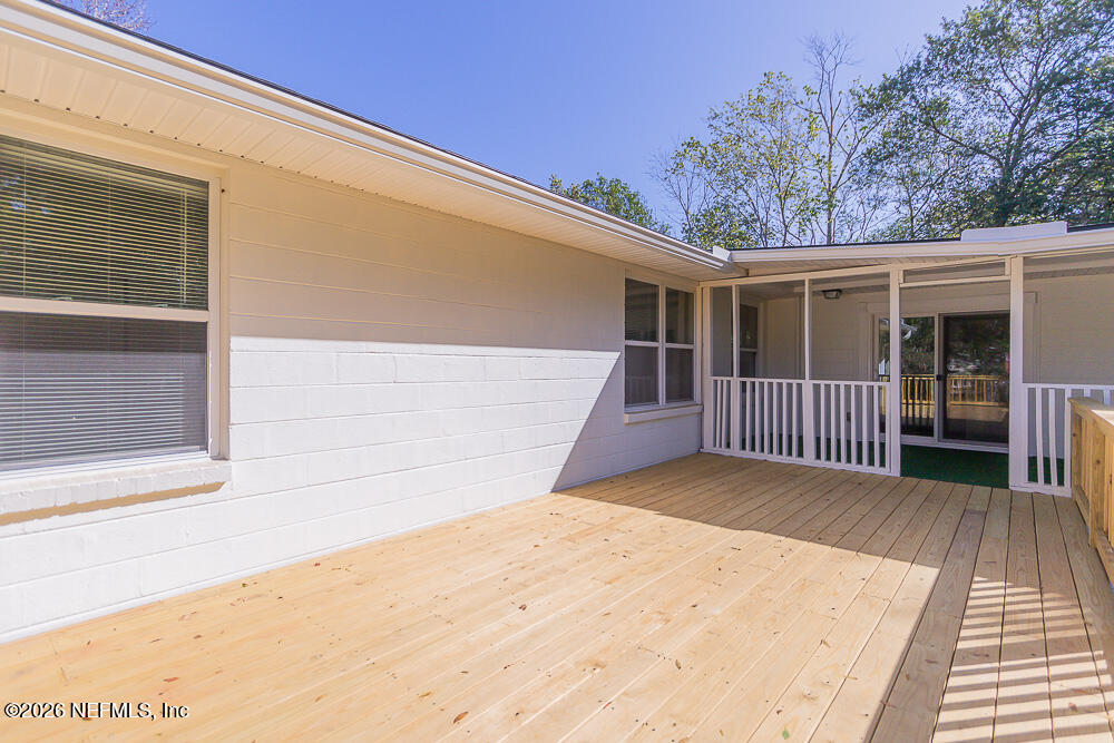 2754 Rainbow Road Jacksonville, FL 32217 - Photo 21 of 25 a view of backyard with deck