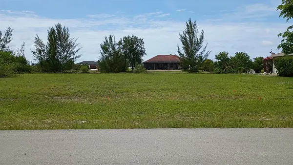 $149,900 | 2918 Northwest 14th Terrace, Cape Coral, FL 33993