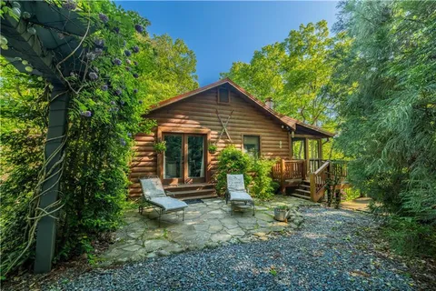 $450,000 | 90 Holloway Circle, Blue Ridge, GA 30513