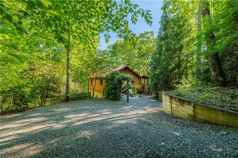 $450,000 | 90 Holloway Circle, Blue Ridge, GA 30513