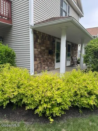 $235,000 | 1200 Hillside Avenue, Unit 905, Niskayuna, NY 12309