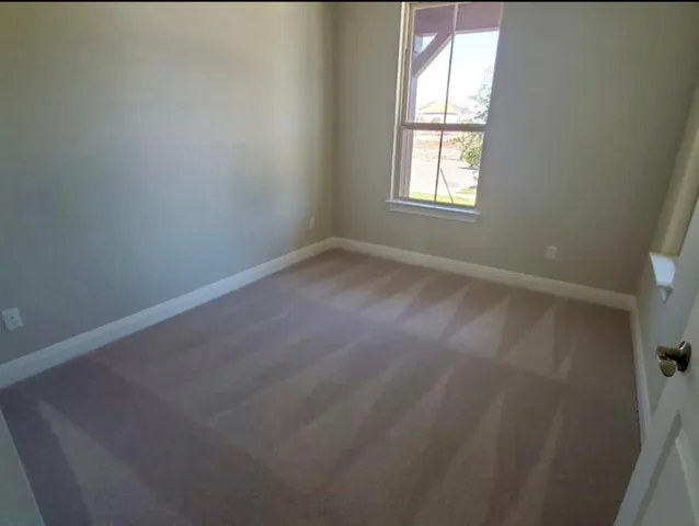 $2,300 | 169 Cascata Way, Liberty Hill, TX 78642