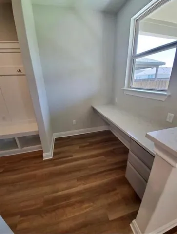 $2,300 | 169 Cascata Way, Liberty Hill, TX 78642