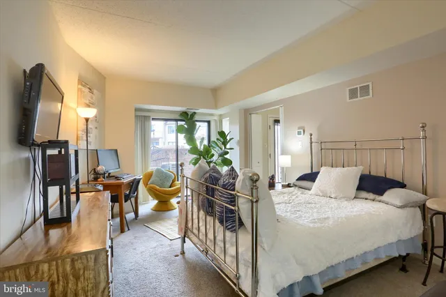 $140,000 | 905 Cherrington Drive, Harrisburg, PA 17110