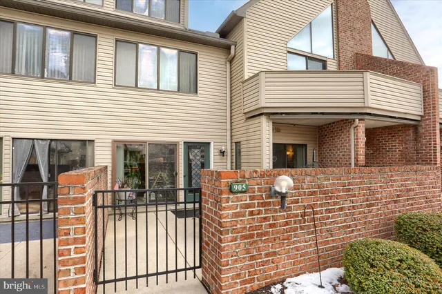 $140,000 | 905 Cherrington Drive, Harrisburg, PA 17110