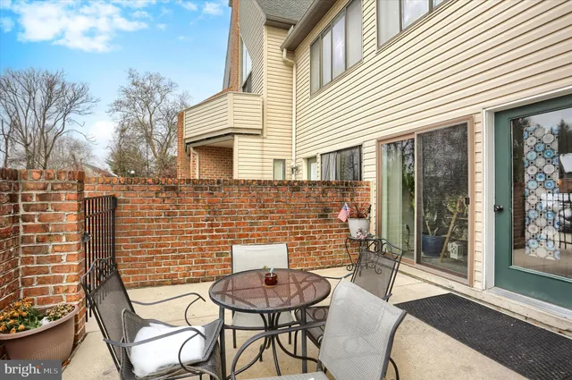 $140,000 | 905 Cherrington Drive, Harrisburg, PA 17110