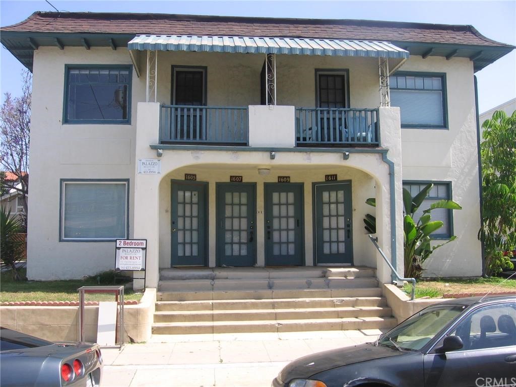 1605 Broadway Exterior