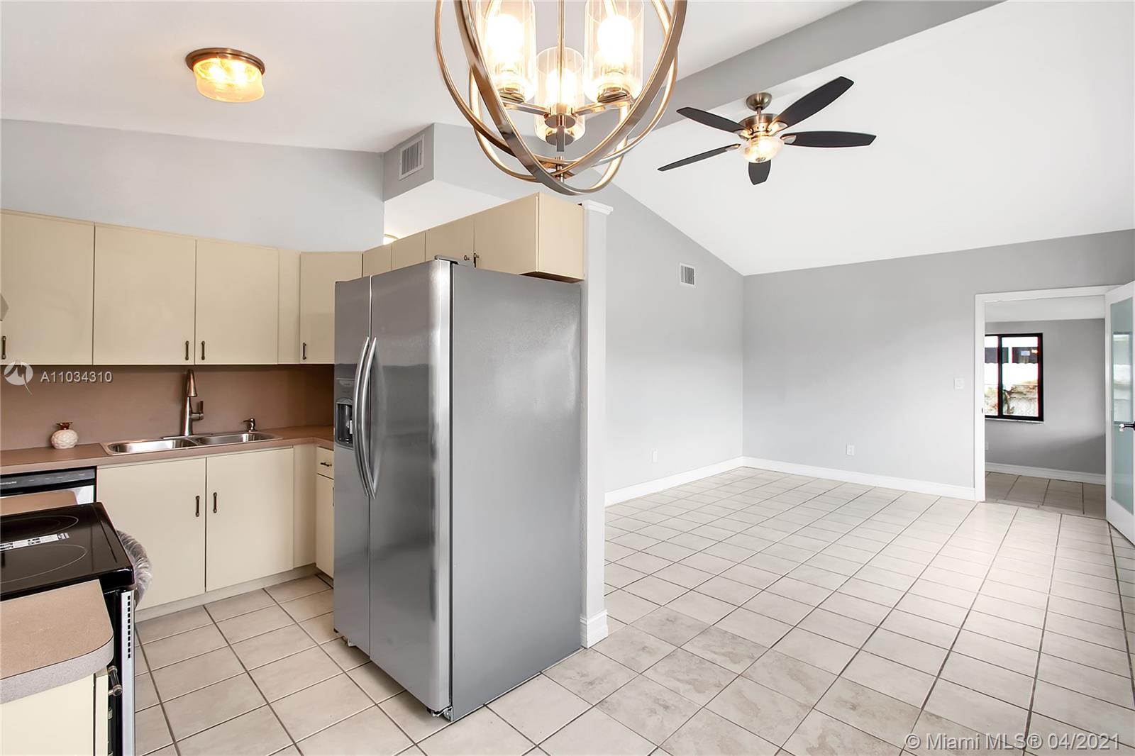 2915 Northwest 68th Street Miami, FL 33147 - Photo 14 of 33