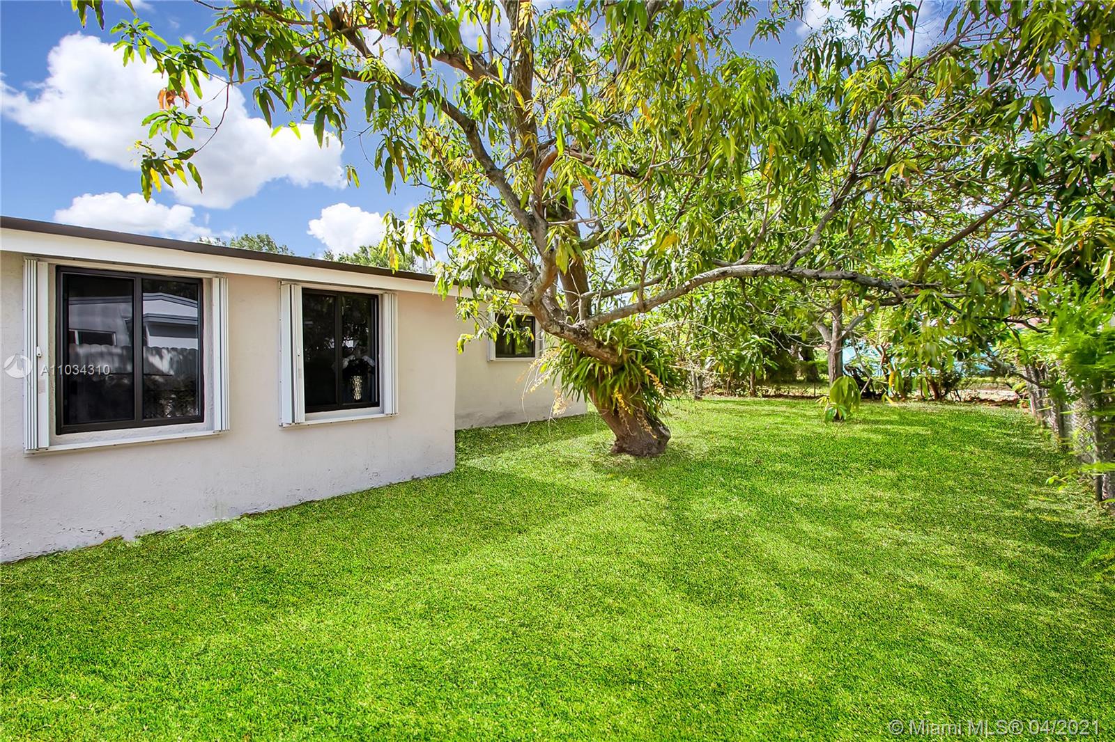 2915 Northwest 68th Street Miami, FL 33147 - Photo 23 of 33