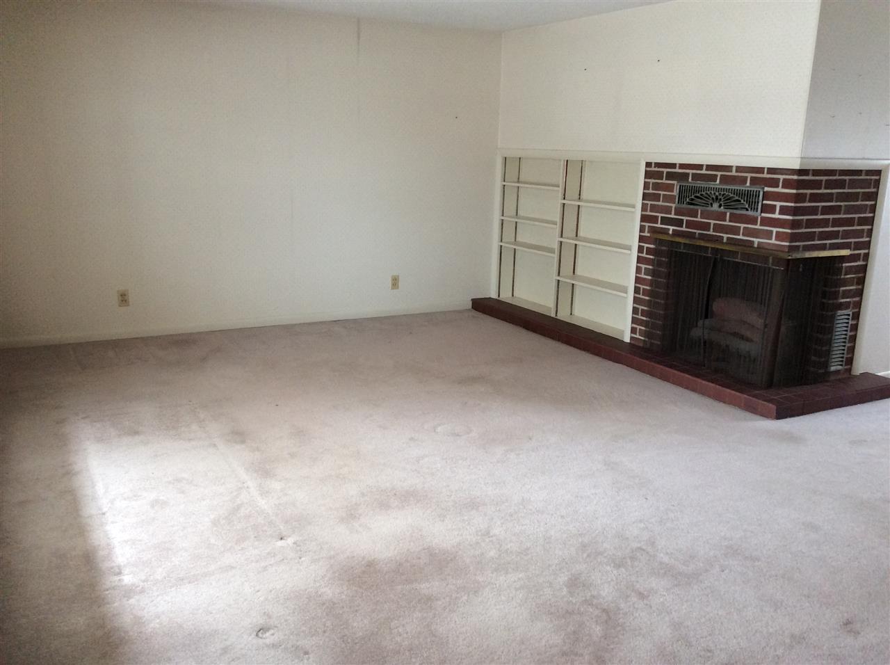 10902 Bluffton Road Fort Wayne, IN 46809 - Photo 3 of 19