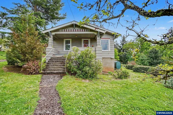 $450,000 | 700 Oak Street, Silverton, OR 97381
