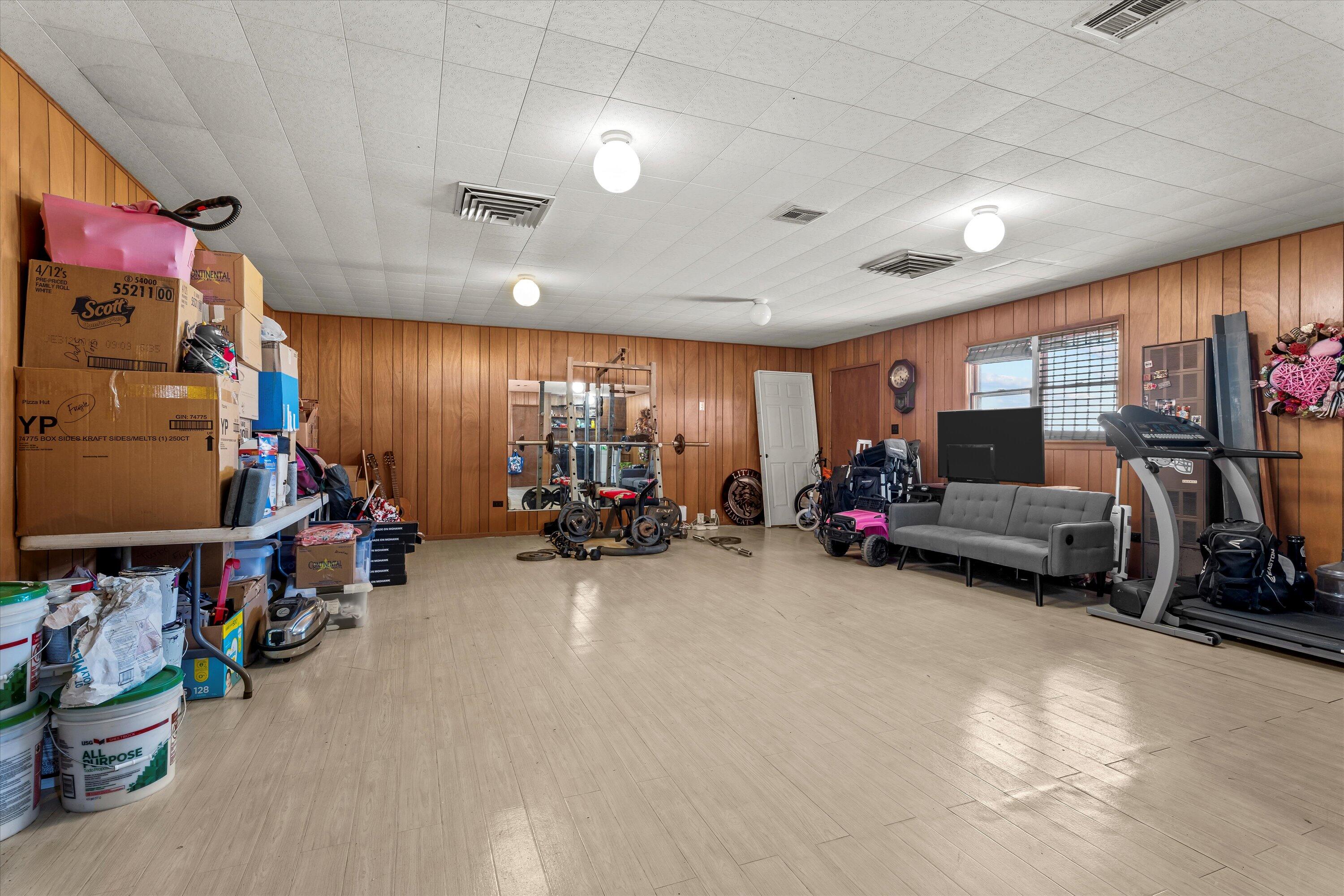 1601 Smith Street Littlefield, TX 79339 - Photo 27 of 32 a view of a room with gym equipment