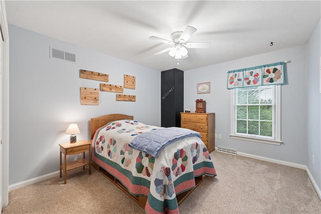 3819 Hill Road Allison Park, PA 15101 - Photo 17 of 39