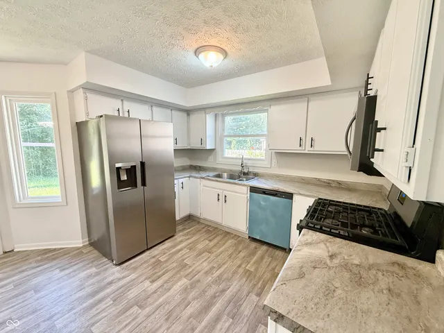 $259,900 | 8311 Stacy Lynn Court, Indianapolis, IN 46231