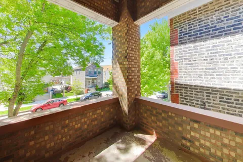 $725,000 | 3427 South Emerald Avenue, Chicago, IL 60616