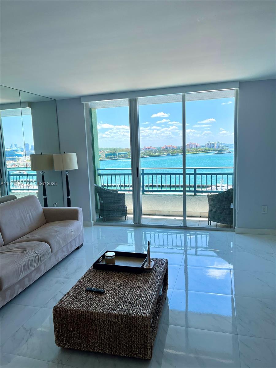 90 Alton Road, Unit 1106 Miami Beach, FL 33139 - Photo 2 of 21