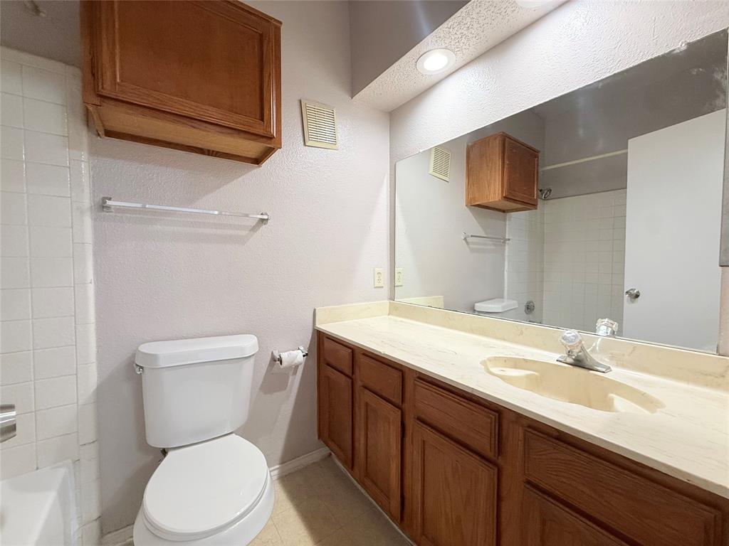 4115 Esters Road, Unit 704 Irving, TX 75038 - Photo 11 of 14 Gallery Image 11