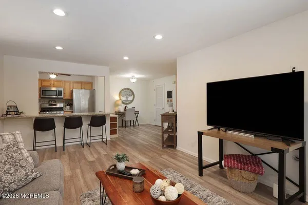 $2,999 | 1015 Wedgewood Circle, Unit 1015, Belford, NJ 07718