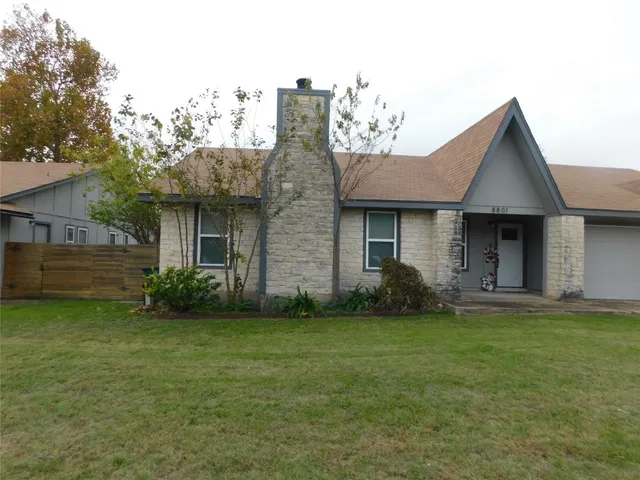 $1,650 | 8801 Pineridge Drive, Unit A, Austin, TX 78729