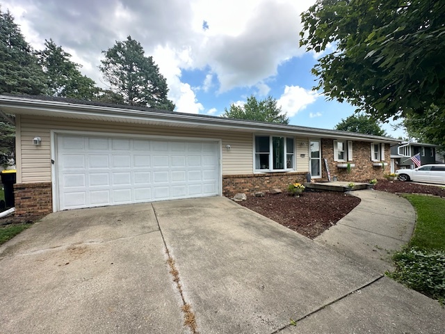 316 Raleigh Court Normal, IL 61761 - Photo 3 of 21 Gallery Image 3