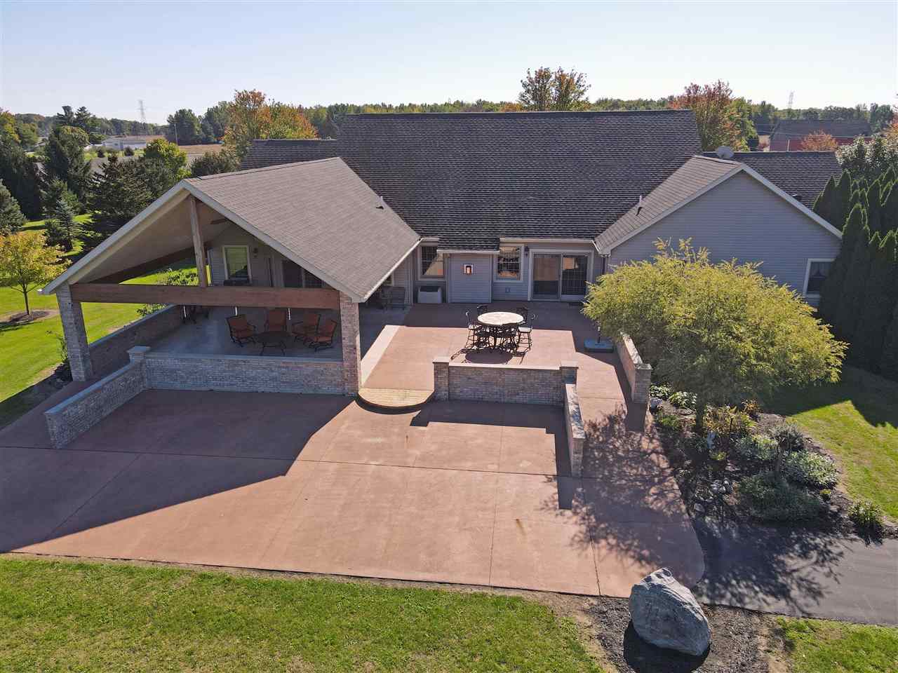 9386 West Gary Road Chesaning, MI 48616 - Photo 7 of 58 50061046-6.JPG
