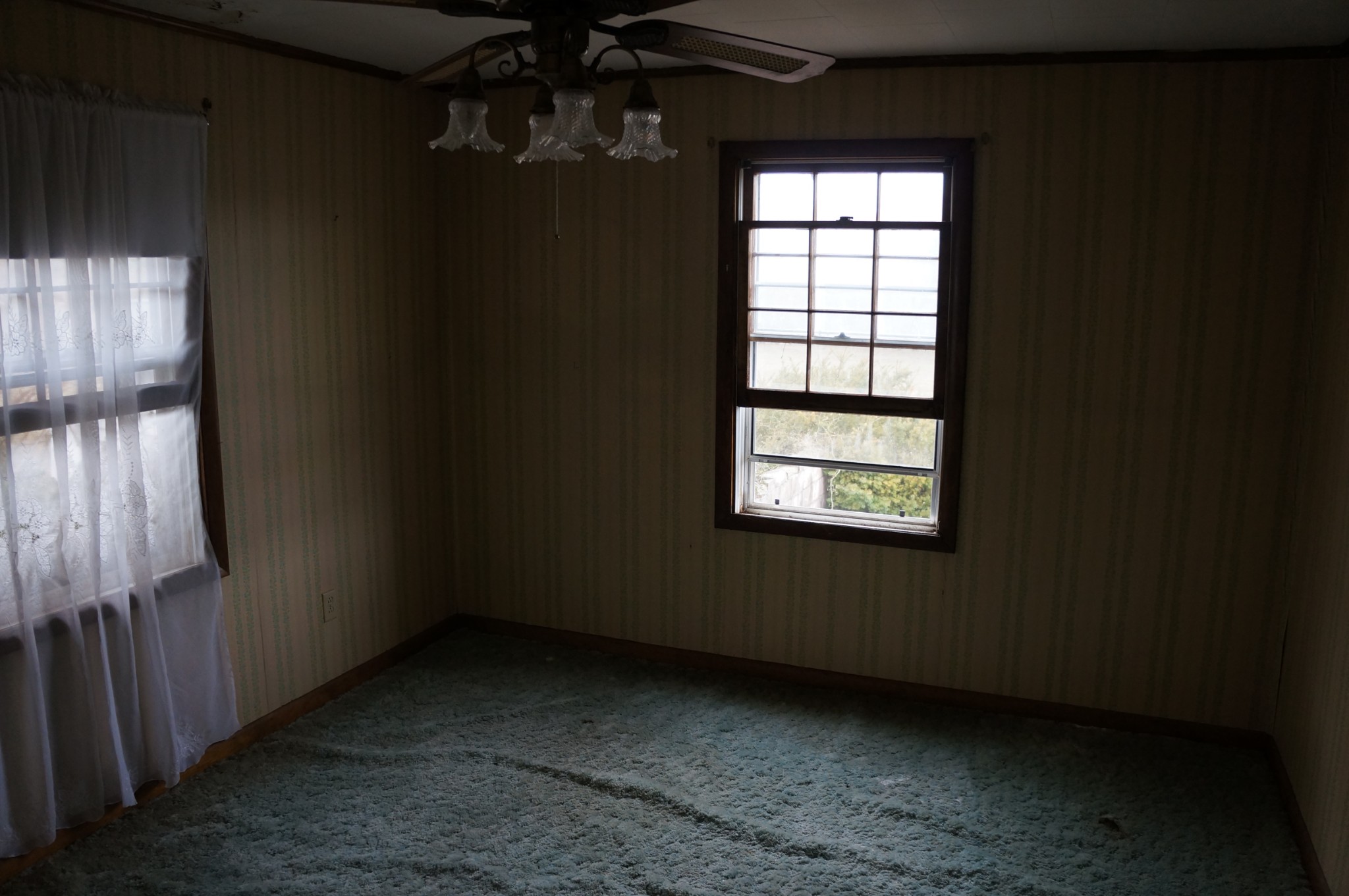 500 Shuler Branch Road Ethridge, TN 38456 - Photo 25 of 27 a view of an empty room and window