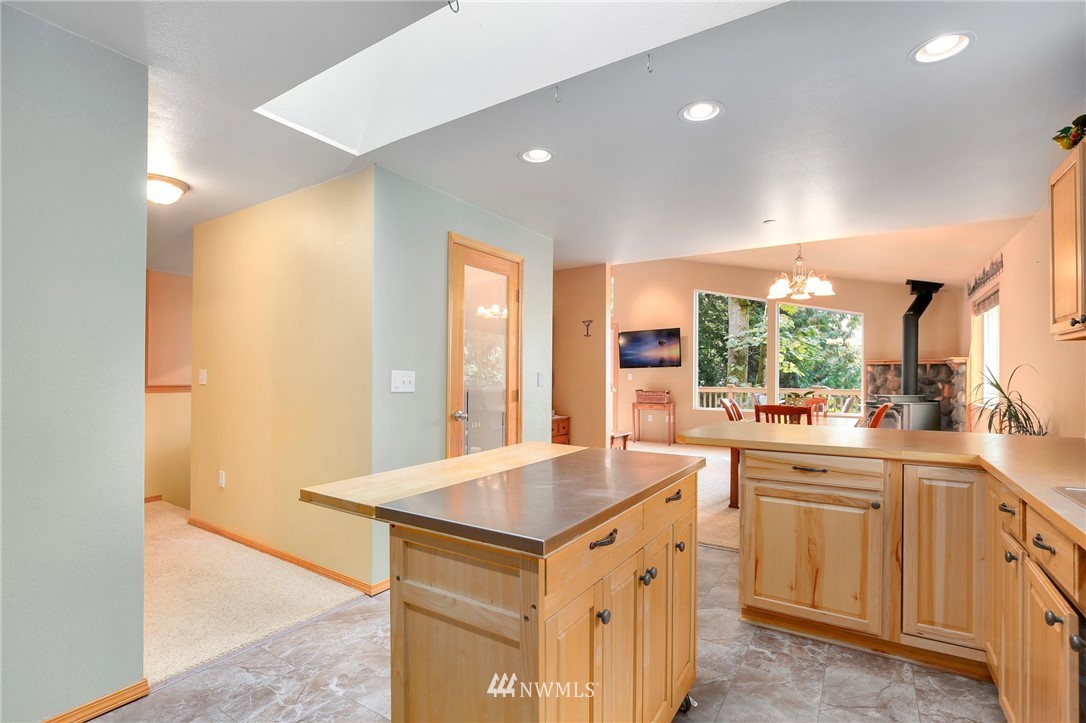 17733 Southeast 110th Street Renton, WA 98059 - Photo 11 of 35