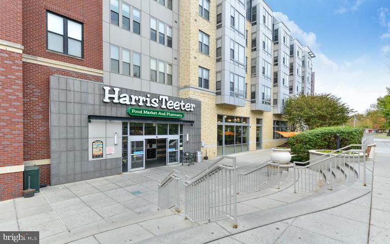 419 Guethler's Way Washington, DC 20003 - Photo 37 of 59 Harris Teeter