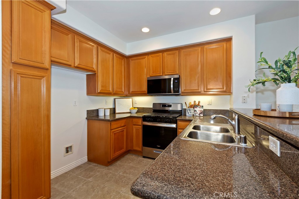 7733 Hess Place, Unit 2 Rancho Cucamonga, CA 91739 - Photo 13 of 35