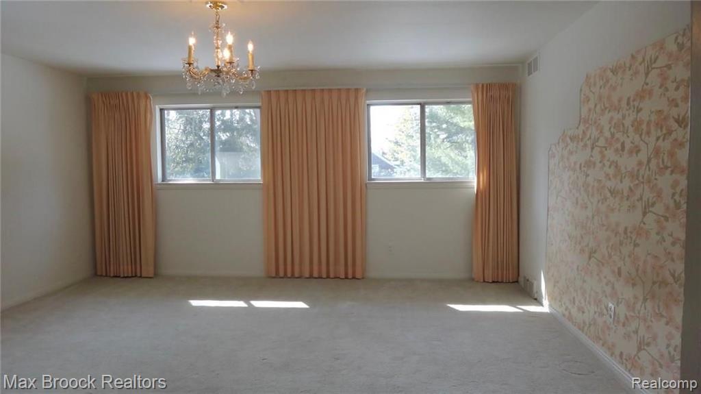 295 Cloverly Road Grosse Pointe Farms, MI 48236 - Photo 25 of 40