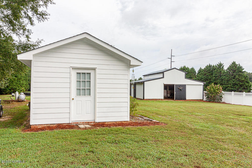 9048 Edgerton Road Spring Hope, NC 27882 - Photo 7 of 53 IMG_3419