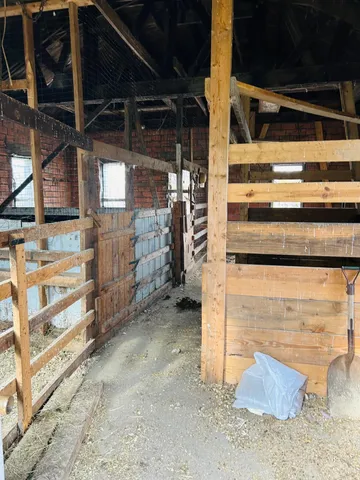 $180,000 | 7982 West Remus Road, Remus, MI 49340