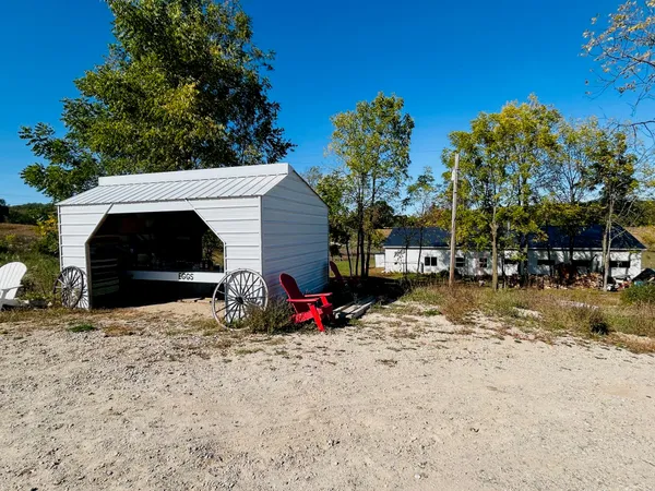 $175,000 | 7892 West Remus Road, Remus, MI 49340