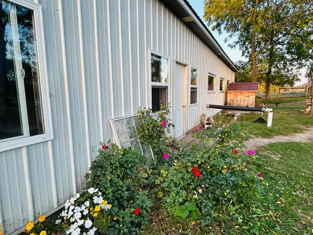 $180,000 | 7982 West Remus Road, Remus, MI 49340