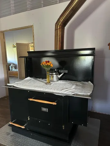 $180,000 | 7982 West Remus Road, Remus, MI 49340