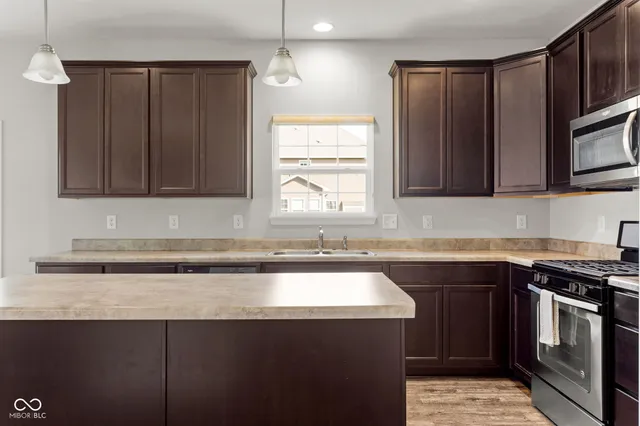 $385,000 | 9308 Foudray Circle North, Avon, IN 46123