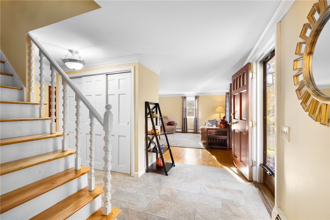 672 Plainfield Pike Scituate, RI 02857 - Photo 14 of 39