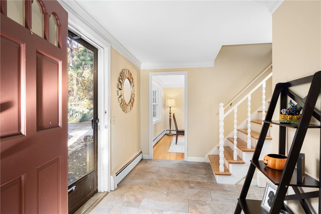 672 Plainfield Pike Scituate, RI 02857 - Photo 16 of 39